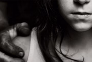 Segundo o processo, a menina foi encaminhada, inicialmente, ao abrigo por conta de um pedido da Vara da Infância para protegê-la do agressor. Mas o objetivo mudou e passou a ser evitar o aborto. A suspeita é de que o abuso tenha ocorrido na casa da criança