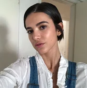 Ela é dona de hits como Muito Muito e Garota Errada
