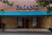 Fachada do luxuoso endereço