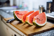 A melancia é uma fruta que mantém a hidratação em dia