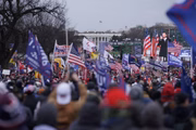 Manifestantes a favor de Donald Trump