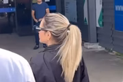 Deolane Bezerra em fórum do Recife (PE)