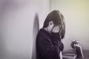 Nas imagens, é possível ver a juíza e a promotora à frente do caso pedindo para que a criança, que foi estuprada, siga com a gravidez. “Você suportaria ficar mais um pouquinho com o bebê?”, questiona a magistrada, sugerindo que a menina ficasse “mais duas ou três semanas” até a formação do feto evoluir a ponto de fazer um parto antecipado