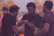 A paixão dele é um carro de R$ 300 mil