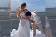 O deputado Nikolas Ferreira durante o chá revelação do sexo de sua primeira filha, em um forte militar de Vila Velha