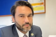 Léo Índio é primo dos filhos do ex-presidente Jair Bolsonaro (PL)