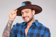 Vini Buttel é influencer e cinematografista, tem 31 anos e nasceu em Petrópolis (RJ)