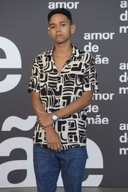 <b>Nivaldo (Tobias Carrieres):</b> Aluno de Camila (Jéssica Ellen) <b>Nivaldo (Tobias Carrieres):</b> Aluno de Camila (Jéssica Ellen)