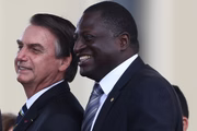 O deputado federal Hélio Lopes e o ex-presidente Jair Bolsonaro. Parlamentar também propôs alterações na regra da Ficha Limpa