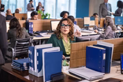 Ele "passa, na pele", o que elas passam no mercado de trabalho