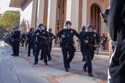 Polícia de Los Angeles intervém contra manifestantes pró-palestinos