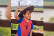 Tratamento contra Duchenne só pode ser aplicado no menino Enrico em 2024 , antes que ele ultrapasse a janela indicada em bula