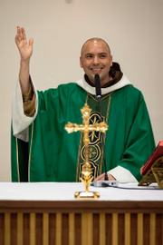 Frei Gilson abre a celebração