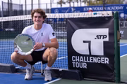 João Fonseca comemora título do Challenger