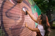 "A arte tem o poder de se comunicar sem palavras”, destaca a artista