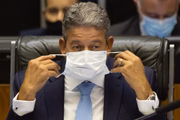 Presidente da Câmara, Arthur Lira (PP-AL), preside sessão da Casa