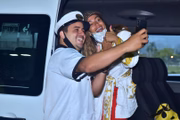 Anitta ainda posou com fãs que a reconheceram 