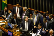 Câmara dos Deputados vota requerimento para o projeto de lei que institui o novo marco fiscal