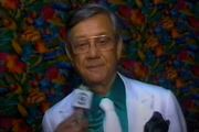 Castor de Andrade dá entrevista explicando sua ausência no sambódromo 