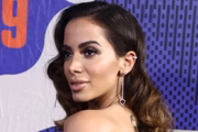 Anitta já revelou que realizou uma série de plásticas no corpo