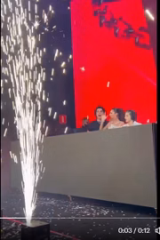 A aniversariante se divertiu no palco ao longo do show de KVSH
