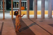 Vizinhos embaixo do bloco