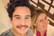 O ator Nicolas Prates e Juliana Neiva