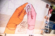 A artista de rua Dama comandou a oficina com o alunos da escola