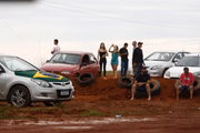 Por volta das 3h desta terça-feira (1º/11), os manifestantes fecharam os dois sentidos da BR-070, que liga Águas Lindas (GO) à capital federal