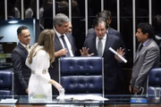 Eunício Oliveira assume comando da sessão do Senado que aprecia decreto de intervenção na Segurança Pública do Rio de Janeiro
