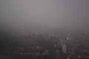 Tempestade escureceu céu em São Paulo