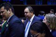 Elmar Nascimento pode assumir uma das secretarias da mesa diretora da Câmara