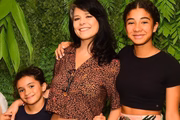 Samara Felippo com as filhas, Lara e Alícia