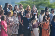 Presidente Jair Bolsonaro participa do hasteamento da bandeira no Dia Internacional da Mulher
