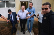 Maluf foi condenado a 7 anos, 9 meses e 10 dias de prisão por lavagem de dinheiro. Em 19 de dezembro de 2017, o ministro Edson Fachin, do Supremo Tribunal Federal, determinou que a sentença fosse cumprida imediatamente e em regime fechado. O deputado entregou-se no dia seguinte à Polícia Federal