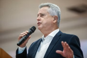 Rodrigo Rollemberg gastou R$ 360 mil com o escritório Gabriela Rollemberg Advocacia 