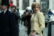 Emma Corin vive a princesa Diana na série The Crown e concorre ao prêmio de Melhor Atriz