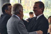 O ex-presidente Fernando Collor e o ministro da Defesa, José Múcio Monteiro, na posse do novo ministro da Justiça, Ricardo Lewandowski