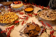Mesa de sobremesas elaborada para o evento
