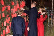 Kate Middleton ao lado do marido, o príncipe William, e dos dois filhos mais velhos, George e Charlotte 