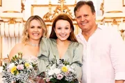 Larissa Manoela com os pais