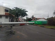 Prédios públicos foram atingidos e atividades estão suspensas