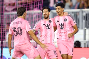 O camisa 10 deu a assistência para o gol de Telasco Segovia no último lance 