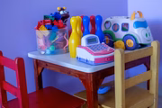 O local é equipado com brinquedoteca para os filhos das vítimas