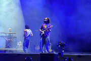 Pedro Alex no palco com a banda Que Onda!