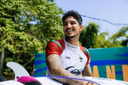 Em 2011, conquistou o WQS 6 estrelas Prime, em Imbituba, Santa Catarina, os dois WQS 6 estrelas na França e na Espanha. Em seguida, ganhou o título de campeão da World Junior Tour. Antes mesmo dos 20 anos, Medina já havia Ingressado na elite do surf mundial 