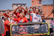 Marta Suplicy e Guilherme Boulos em carreata na Brasilândia
