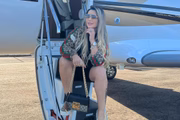 Deolane Bezerra 