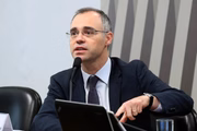 O implante capilar feito pelo ex-ministro da Justiça também se destacou e virou assunto entre os convidados (e, obviamente, nas redes sociais) 