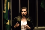 A deputada federal Marília Arraes (PT-PE) faz parte da oposição 